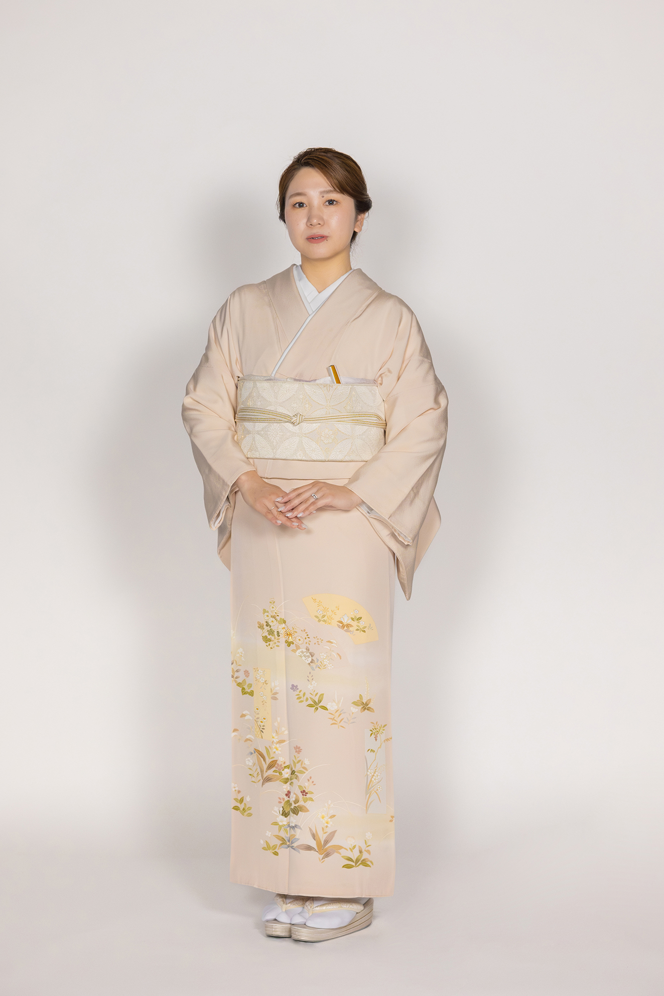 色留袖 正絹 未仕立て 正絹 色留袖 未仕立て 日本の絹 草花柄 極